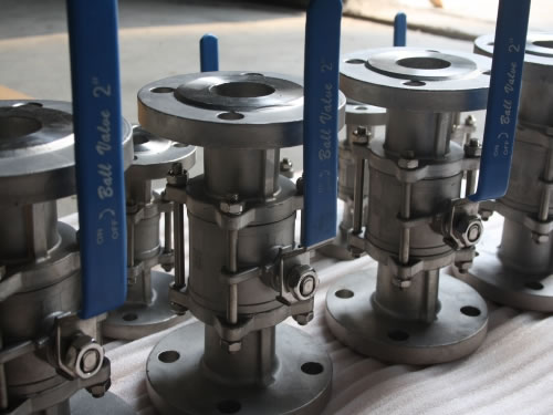 API 3PC Flanged Floating Ball Valve